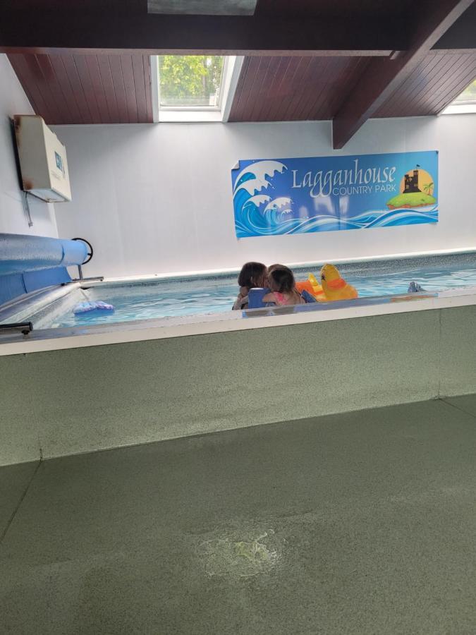 The Sunny Bunny Holiday Home Ballantrae Екстер'єр фото